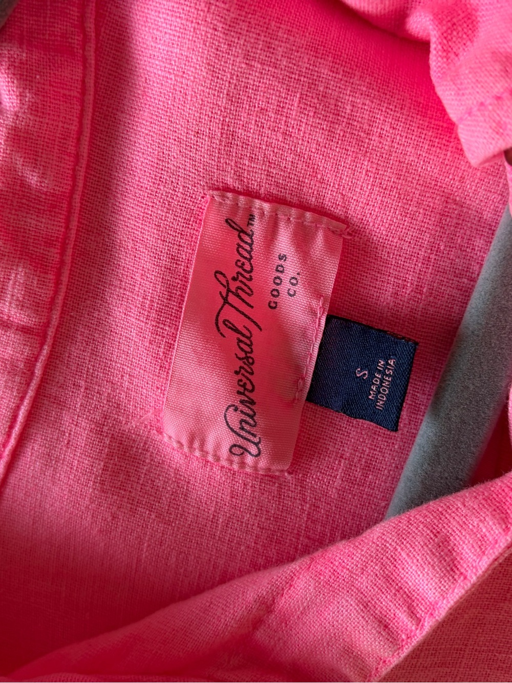 Universal Threads Linen Pink Button-Up Shirt & Short Set - Picture 4 of 7